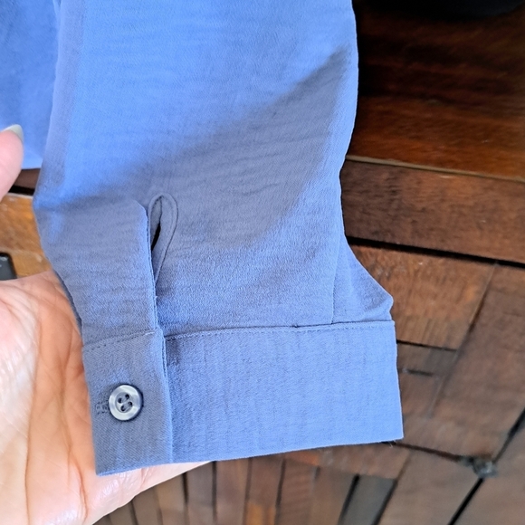 Dalia Blouse Women's Long Sleeved Blue Pull Over V-Neck Shirt Various Sizes - Picture 7 of 10